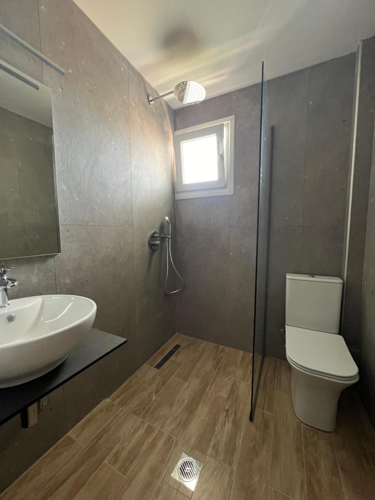 Cactus Apartment Skiathos Town Bagian luar foto